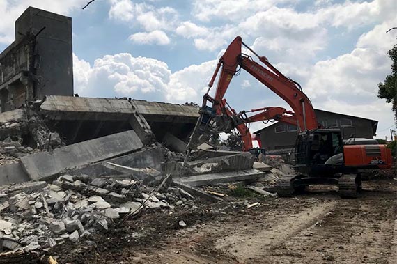 demoare controlata cu utilaje profesionale